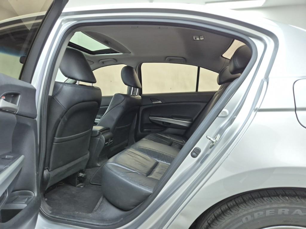 Honda Accord - Vista 12