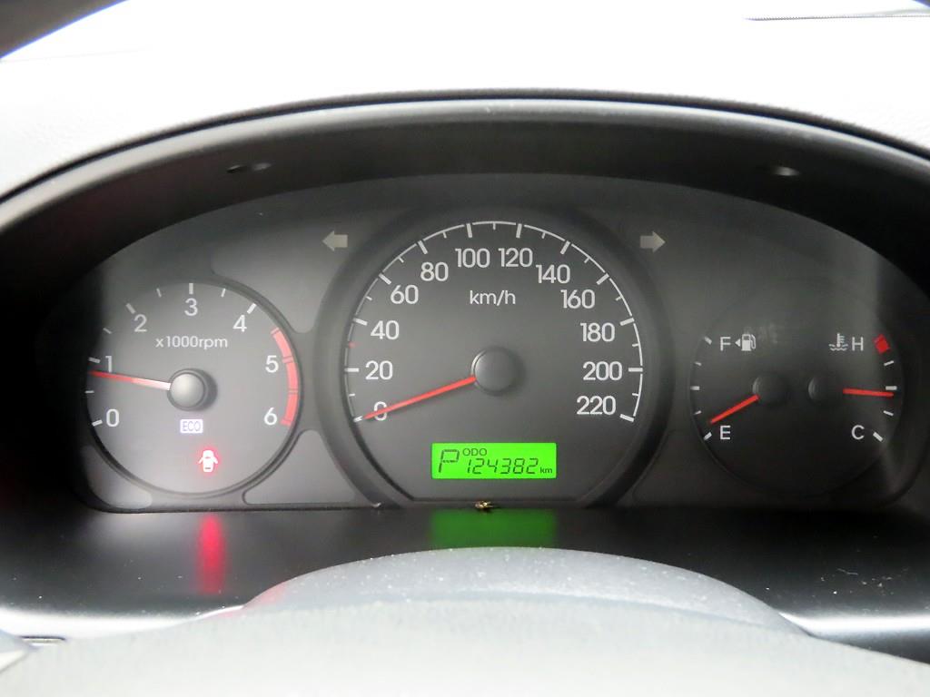 HYUNDAI Starex - Vista 6