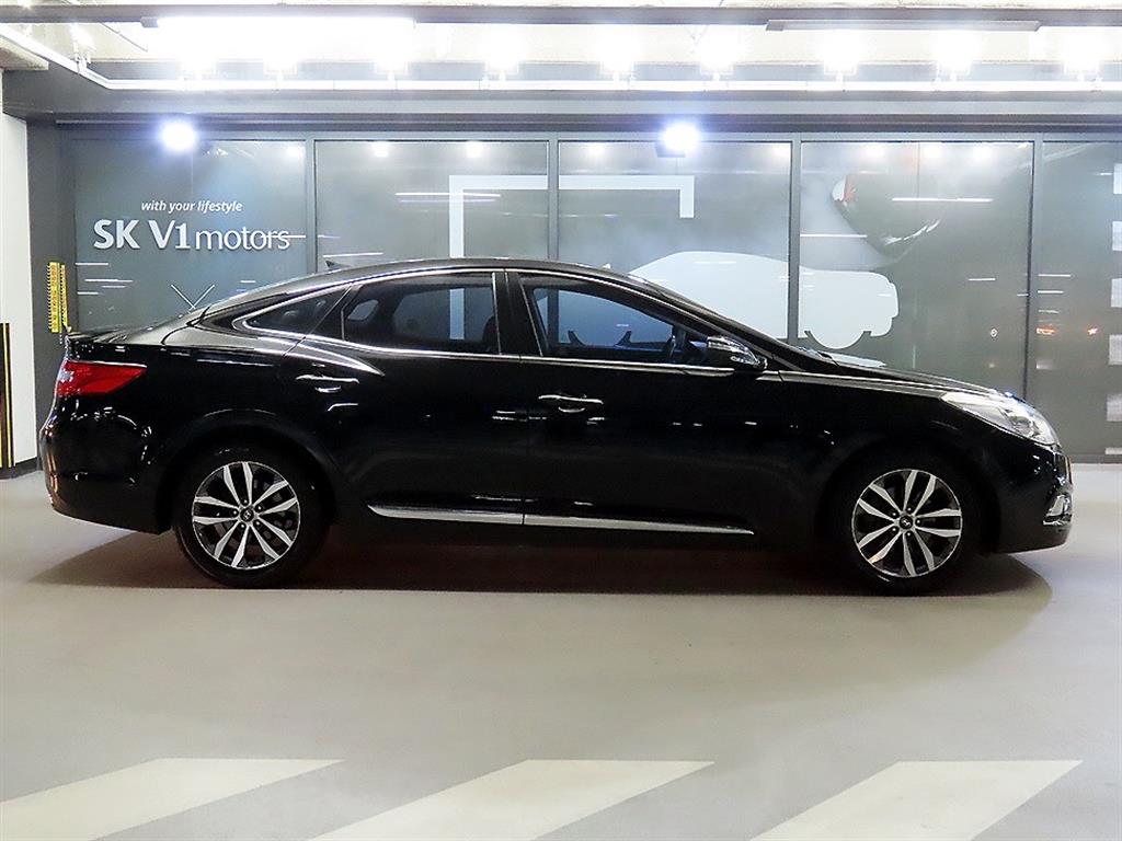 HYUNDAI Grandeur - Vista 3
