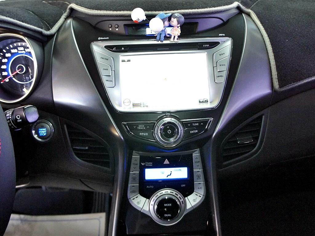 HYUNDAI Avante 2012 Blanco - Importación desde Corea - HF Imports Iquique - Foto 10