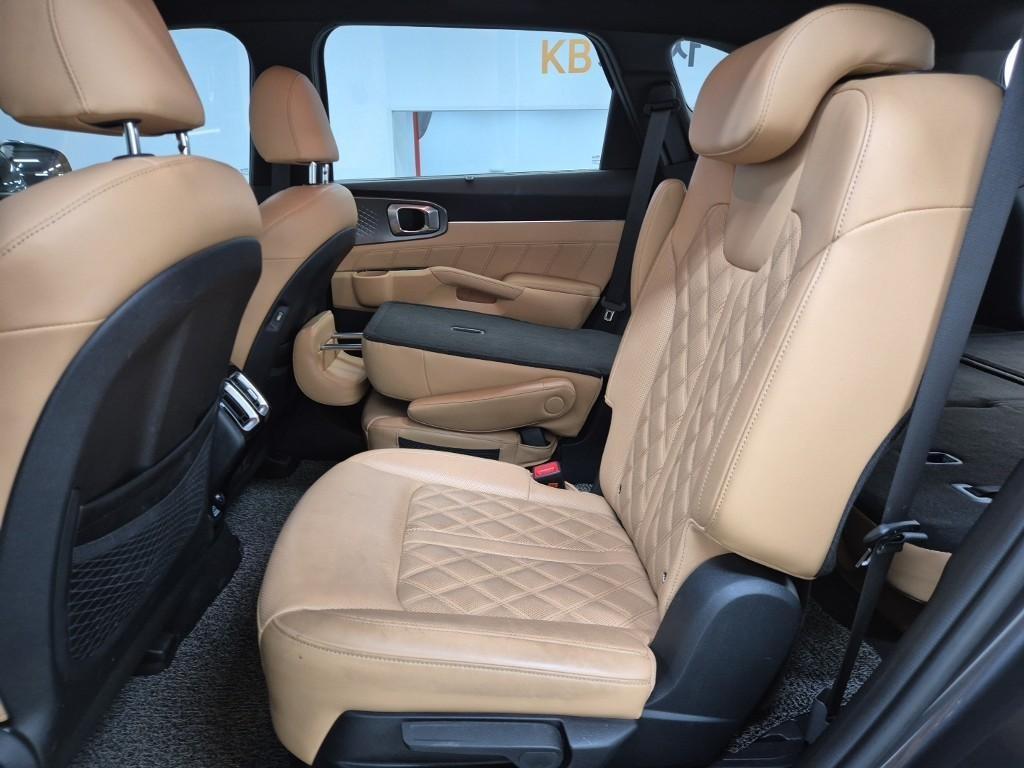 KIA Sorento - Vista 12
