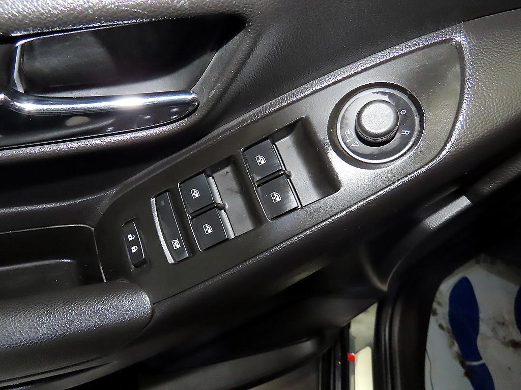 Chevrolet Trax 2018 Gris - Importación desde Corea - HF Imports Iquique - Foto 13
