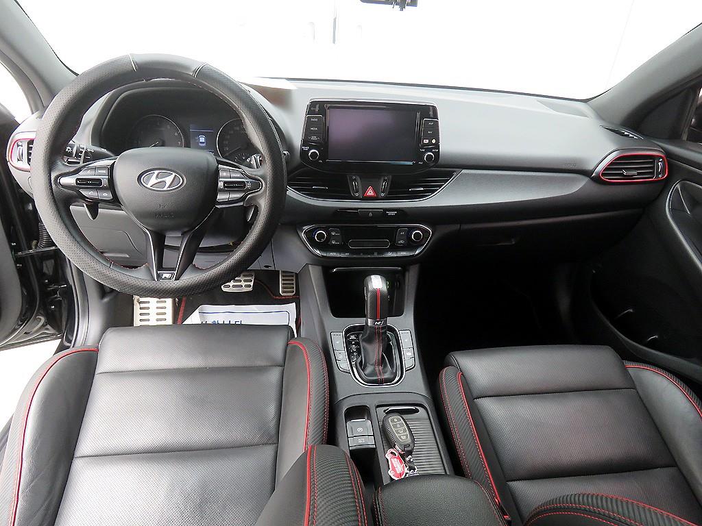 HYUNDAI i30 - Vista 8