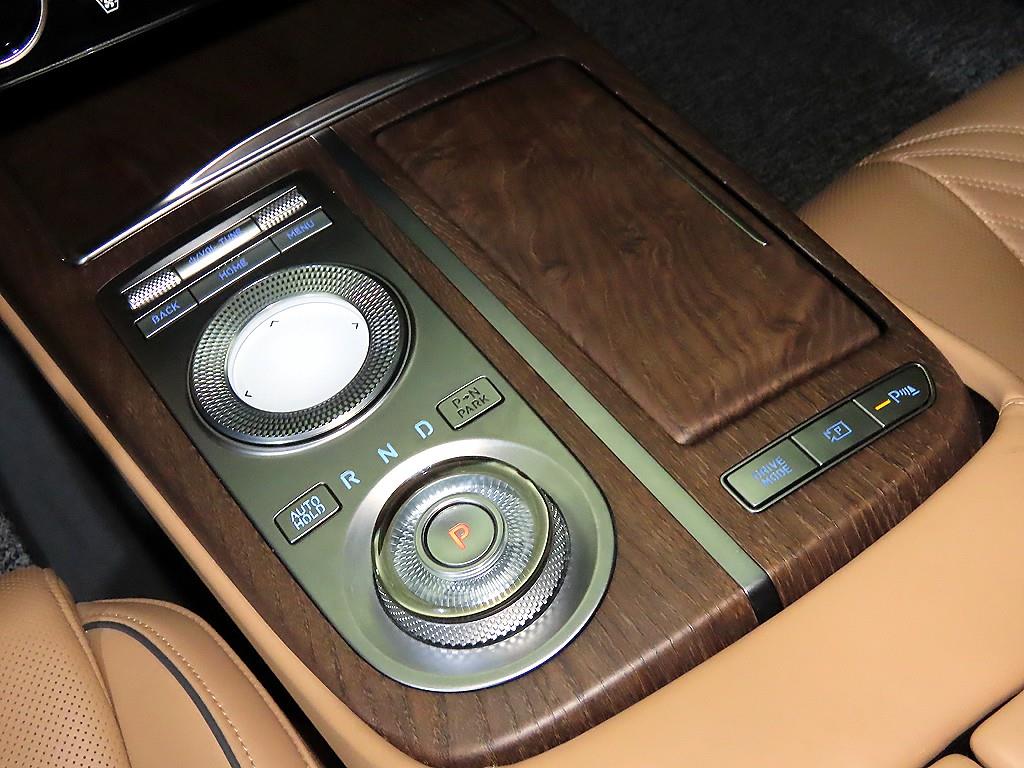 Genesis G80 - Vista 12