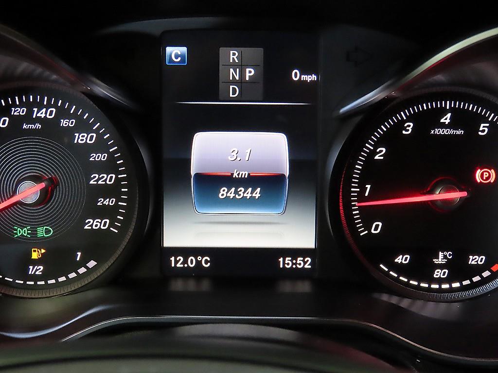 Mercedes Benz GLC Class - Vista 9