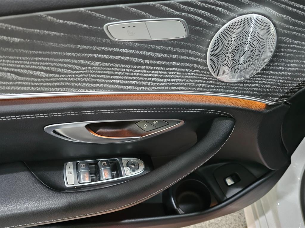 Mercedes Benz E class 2021 Blanco - Importación desde Corea - HF Imports Iquique - Foto 14