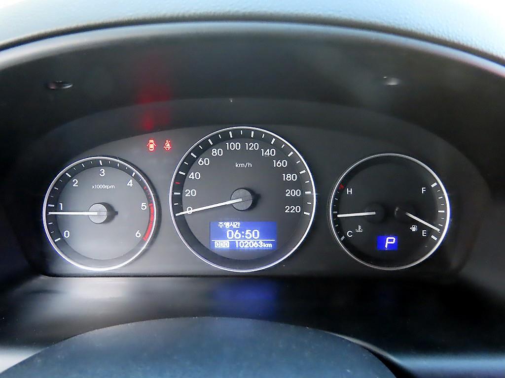 HYUNDAI Starex - Vista 9