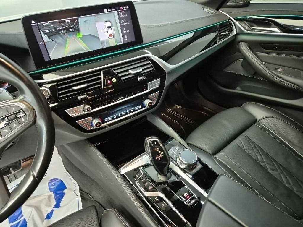 BMW 5 Series - Vista 10