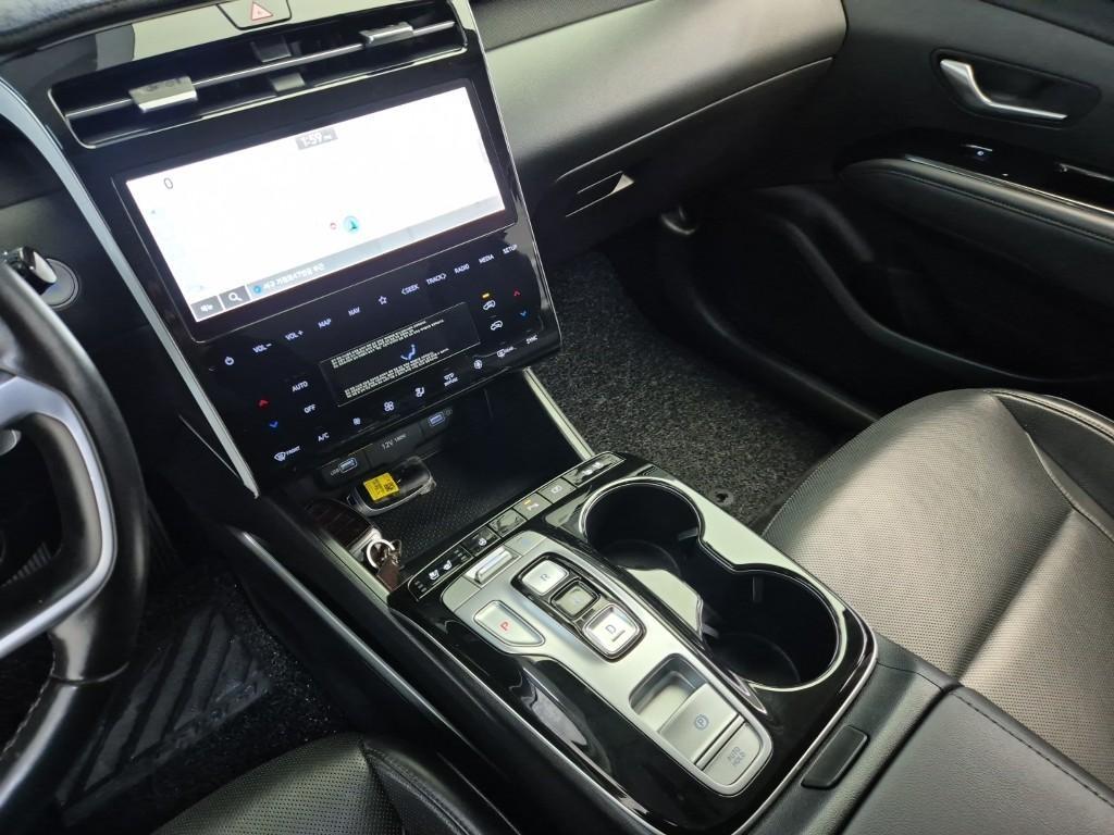 HYUNDAI Tucson - Vista 10