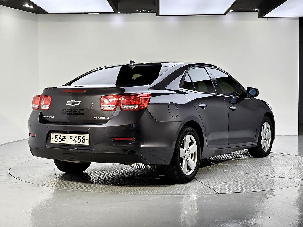 Chevrolet Malibu - Vista 4