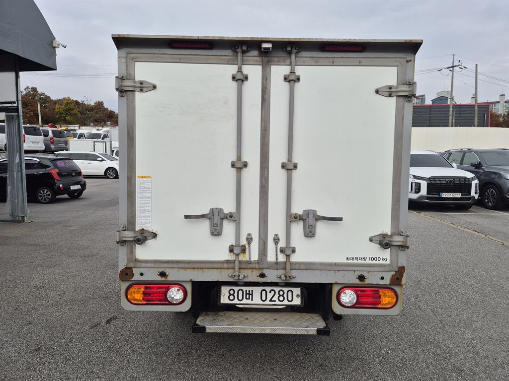 Small Truck Normal Box(Low Deck) - Vista 5