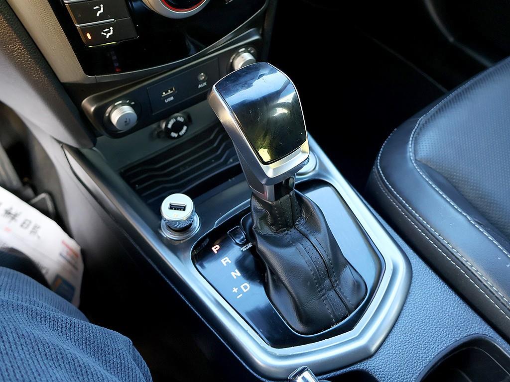 Ssangyong Tivoli 2019 Negro - Importación desde Corea - HF Imports Iquique - Foto 7