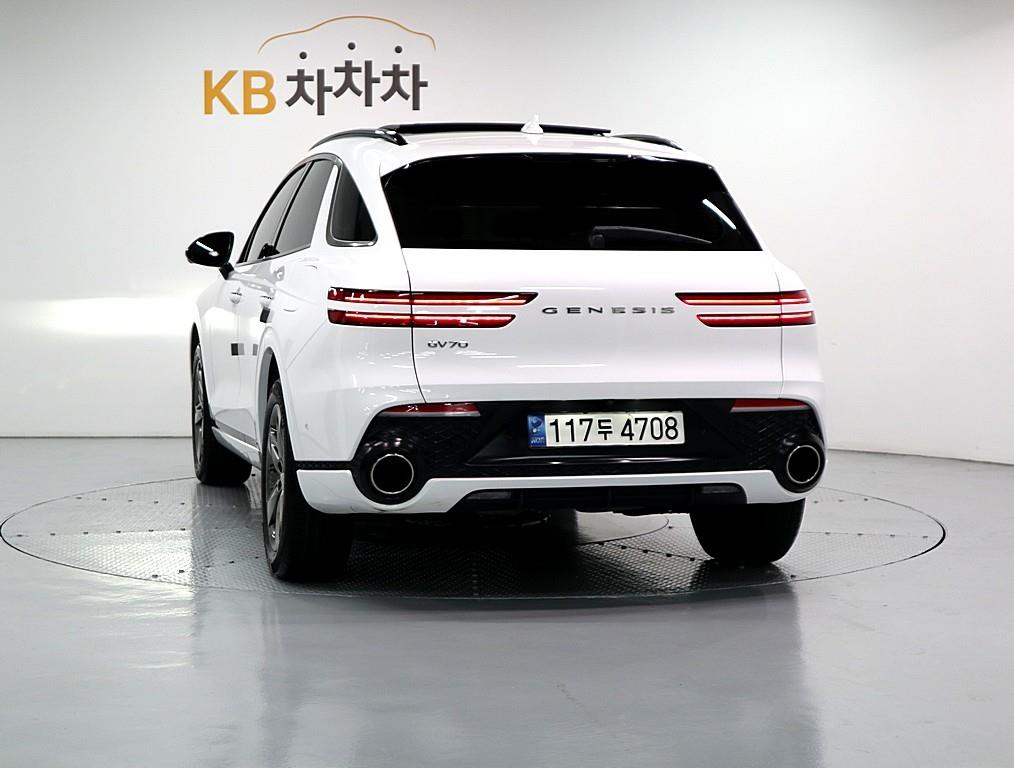 Genesis GV70 - Vista 4