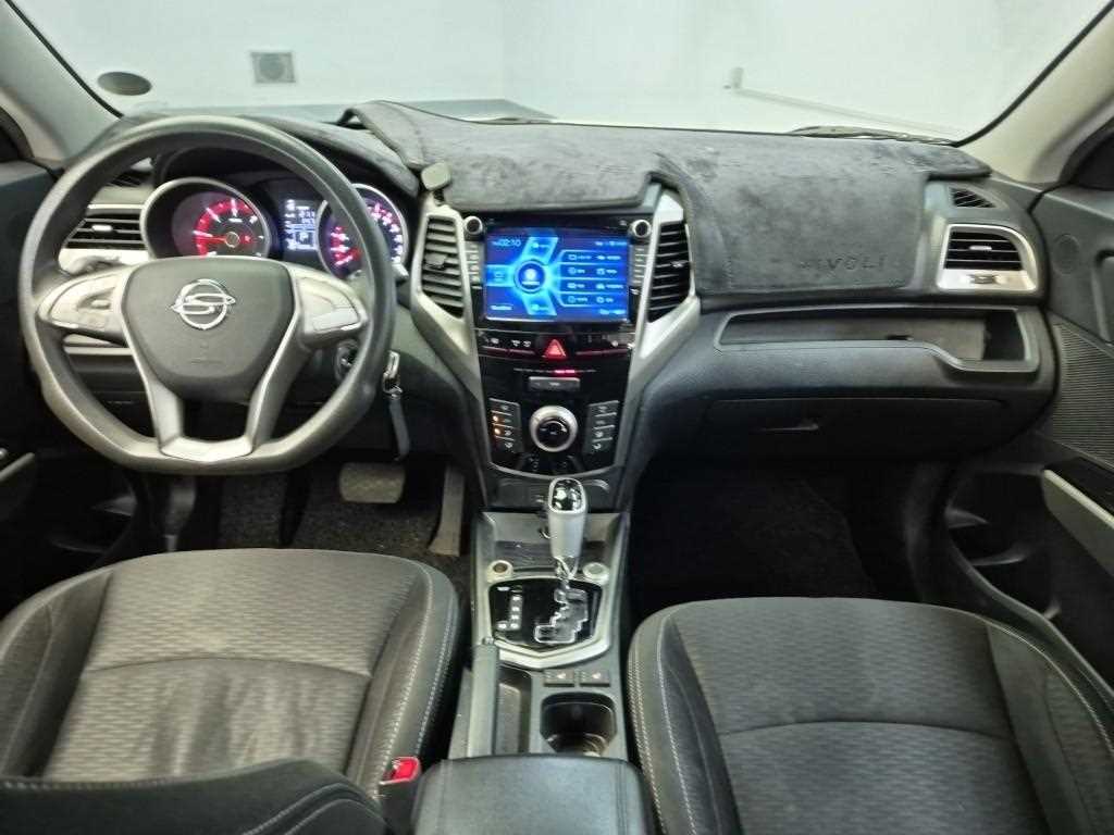 Ssangyong Tivoli - Vista 7