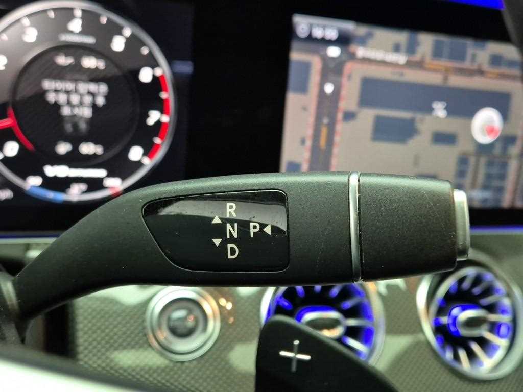 Mercedes Benz CLS Class - Vista 8