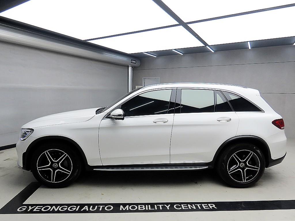 Mercedes Benz GLC Class - Vista 4