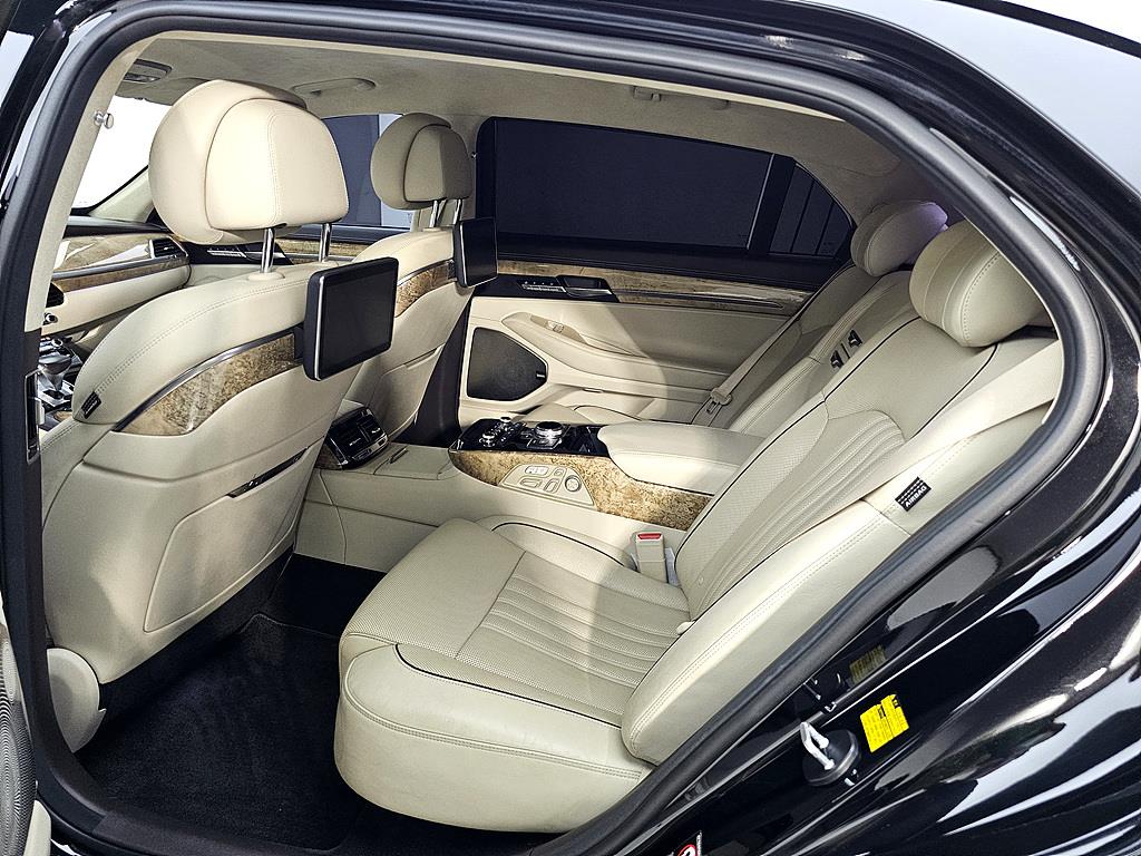 Genesis EQ900 - Vista 9