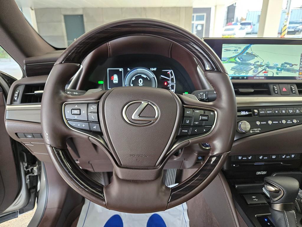 Lexus ES - Vista 7