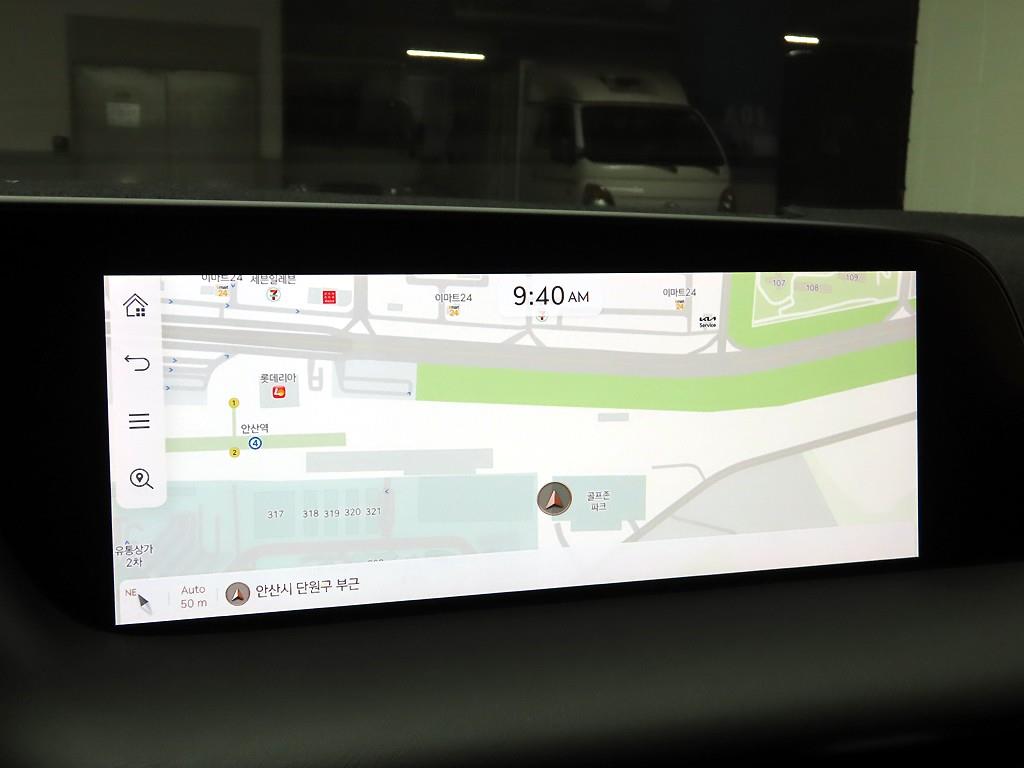 Genesis G90 - Vista 9