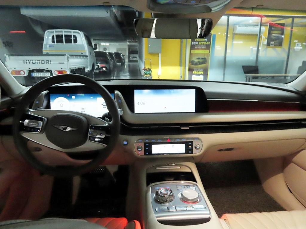 Genesis G90 - Vista 6