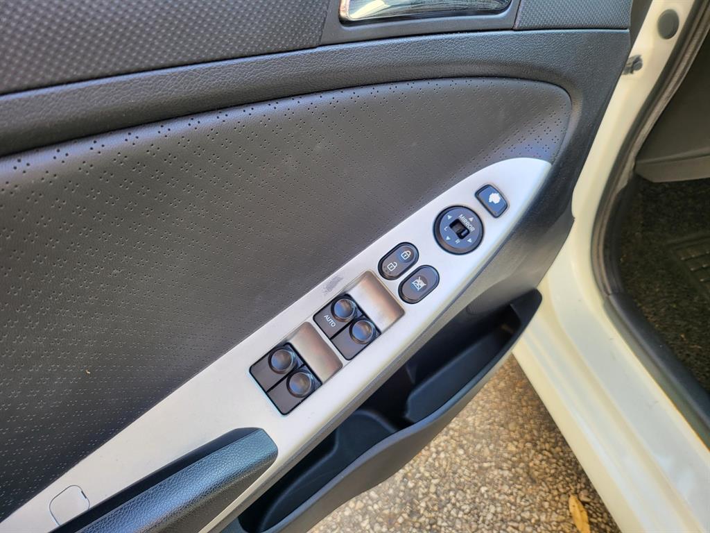 HYUNDAI Accent 2011 Blanco - Importación desde Corea - HF Imports Iquique - Foto 14