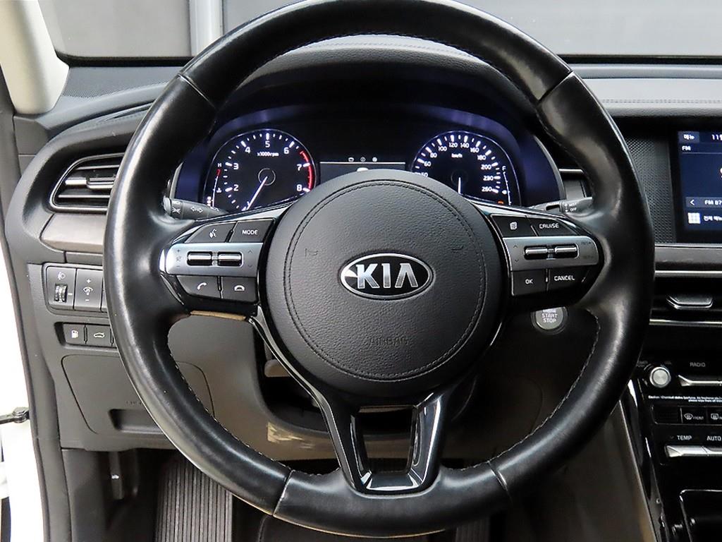 KIA K7 - Vista 9