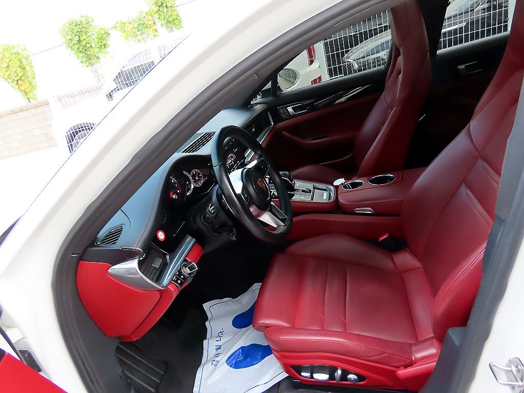 Porsche Panamera - Vista 5