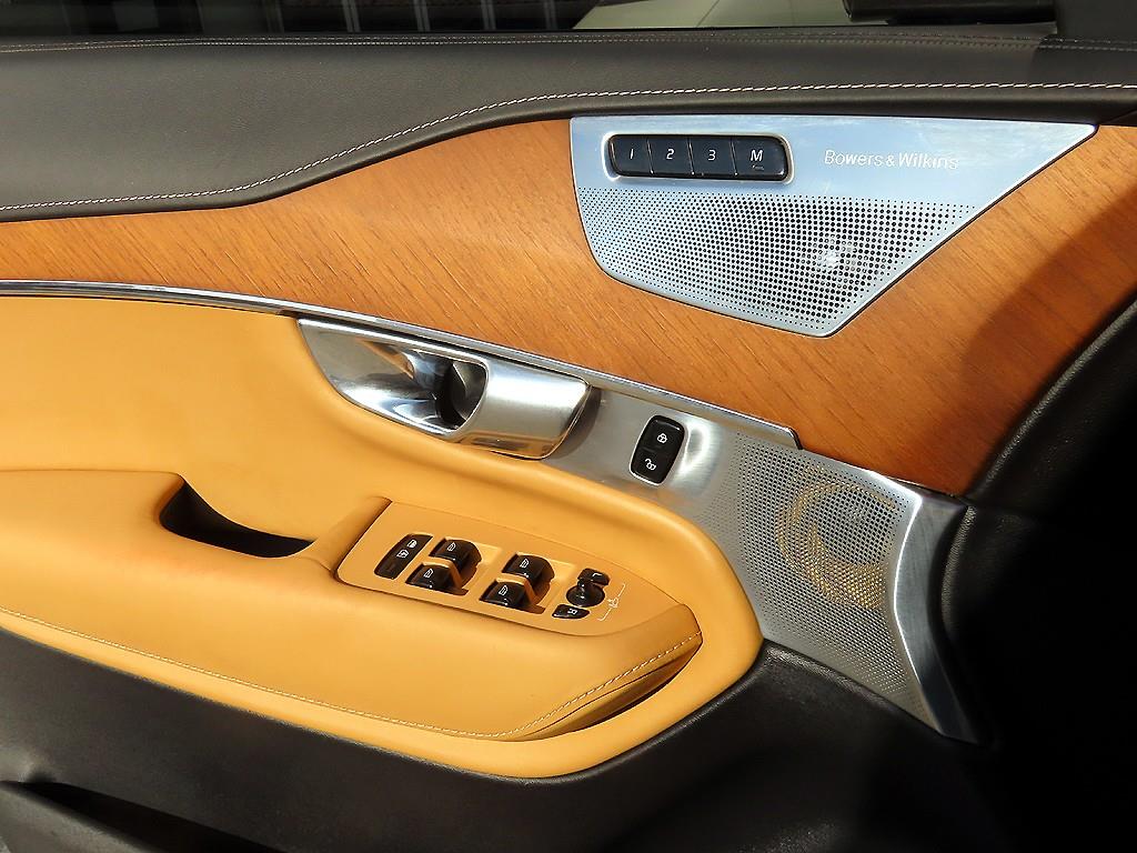 Volvo XC90 - Vista 12