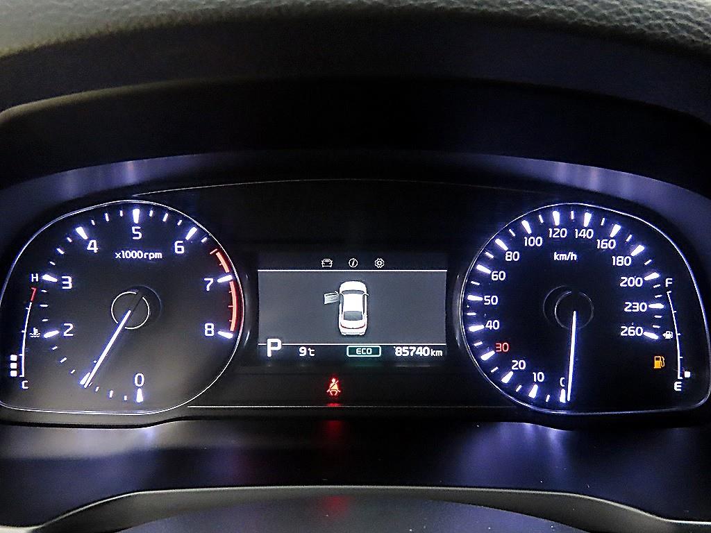 KIA K7 - Vista 8