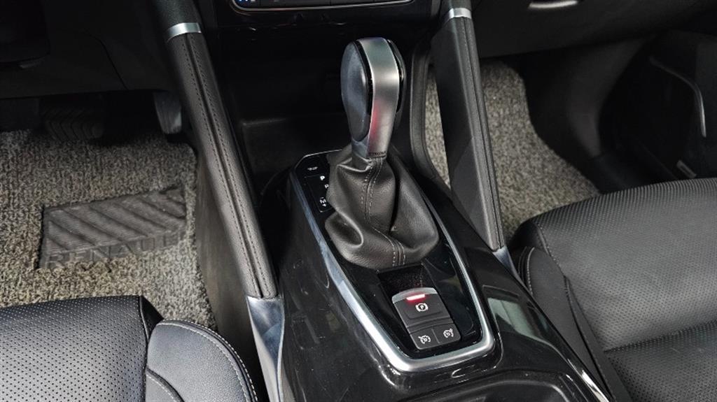 SAMSUNG QM6 - Vista 9