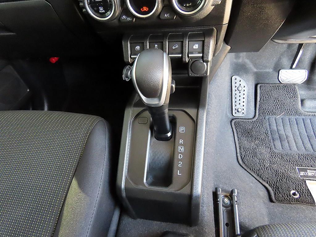 Suzuki Gimni - Vista 10