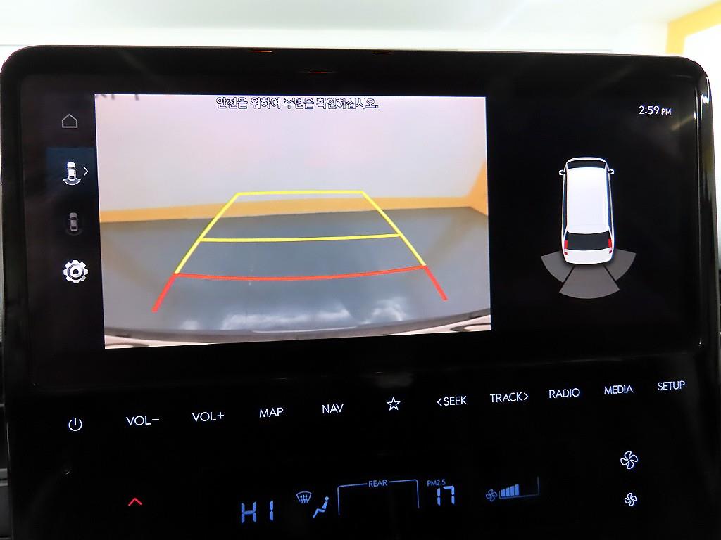 HYUNDAI Staria - Vista 10