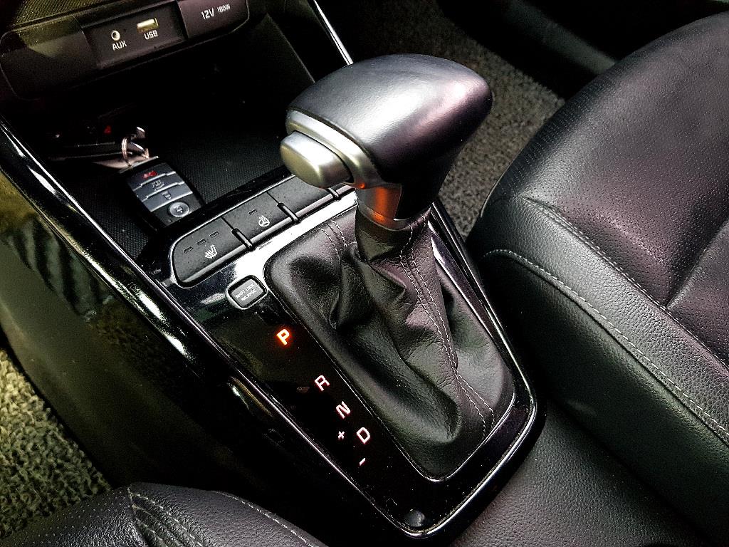 KIA Stonic 2018 Gris - Importación desde Corea - HF Imports Iquique - Foto 14