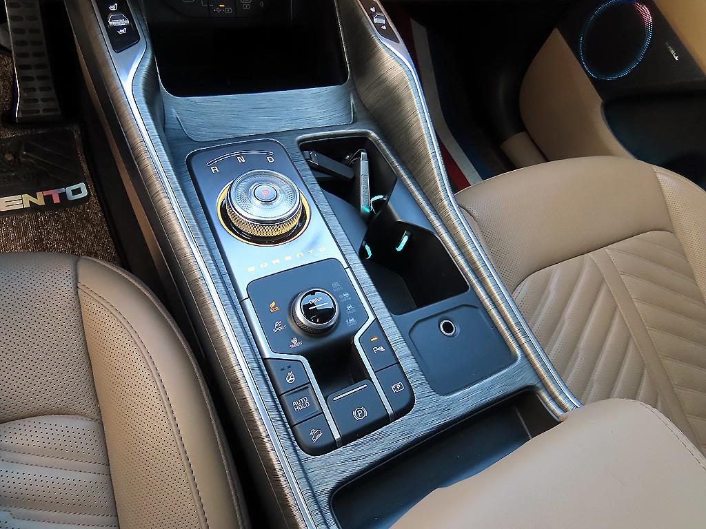 KIA Sorento - Vista 10