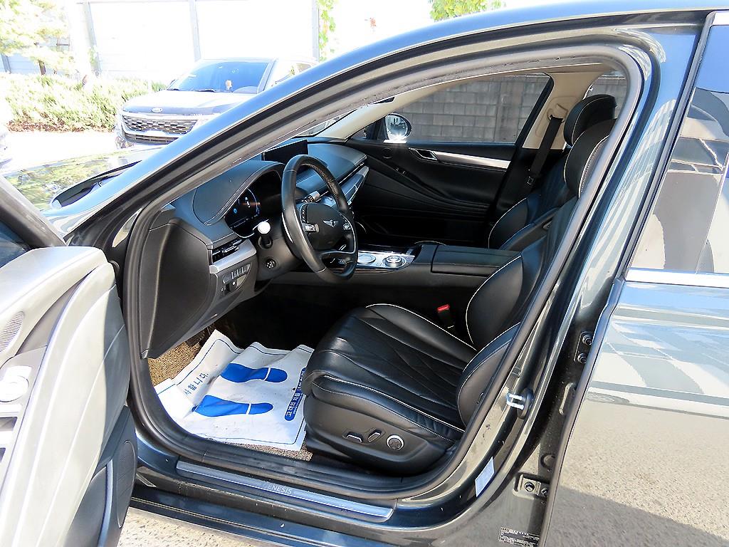 Genesis G80 - Vista 5