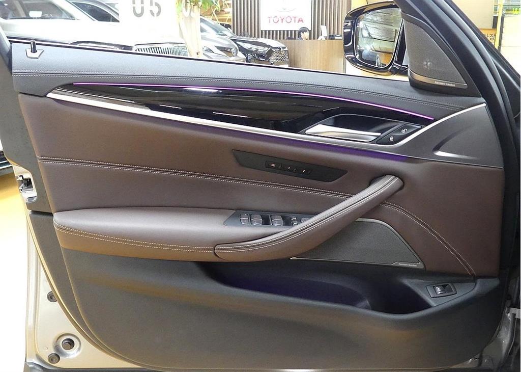 BMW 5 Series - Vista 11