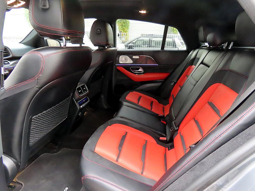 Mercedes Benz GLE Class - Vista 6