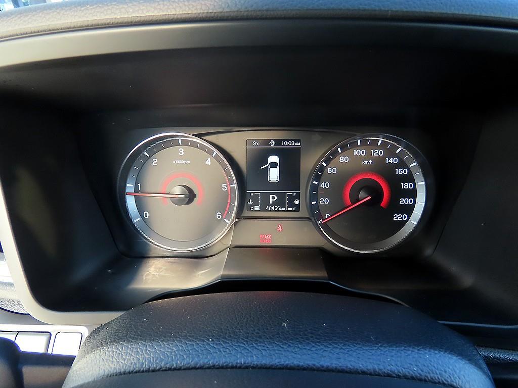 Ssangyong Tivoli - Vista 9