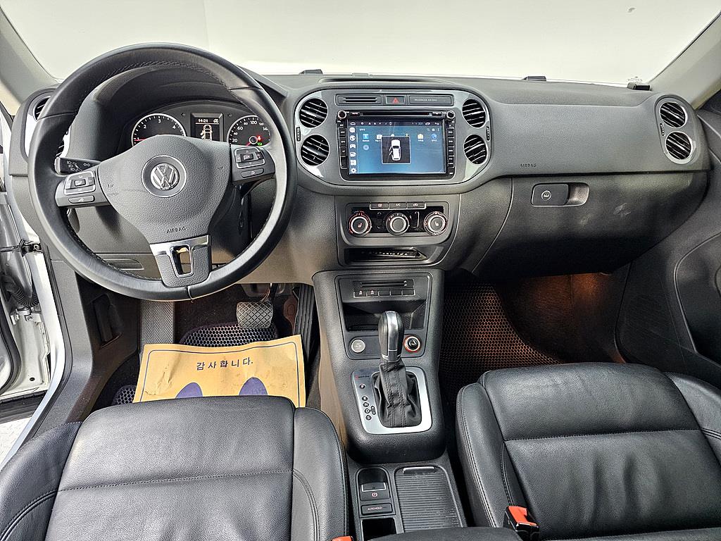 Volkswagen Tiguan - Vista 5