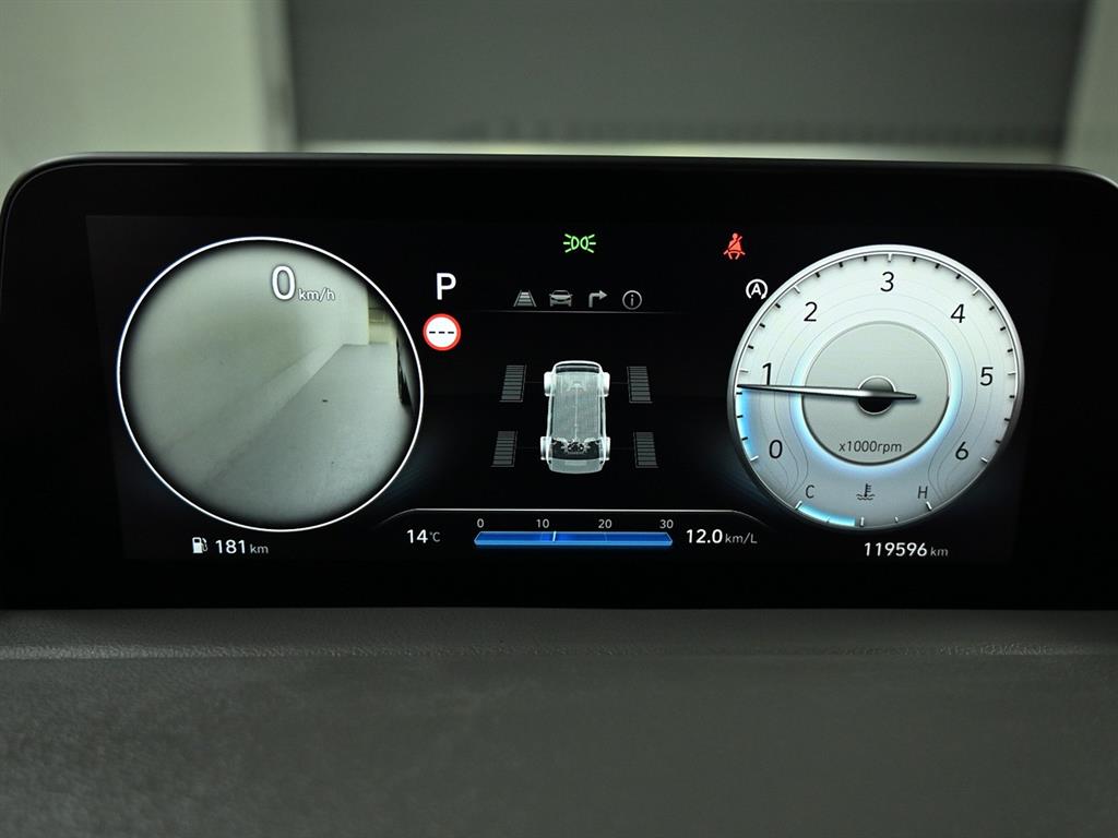 HYUNDAI Staria - Vista 8