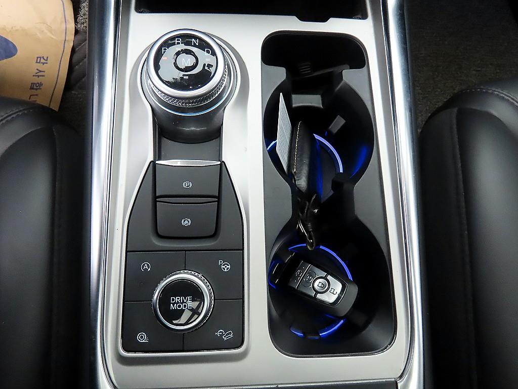 Ford Explorer - Vista 10