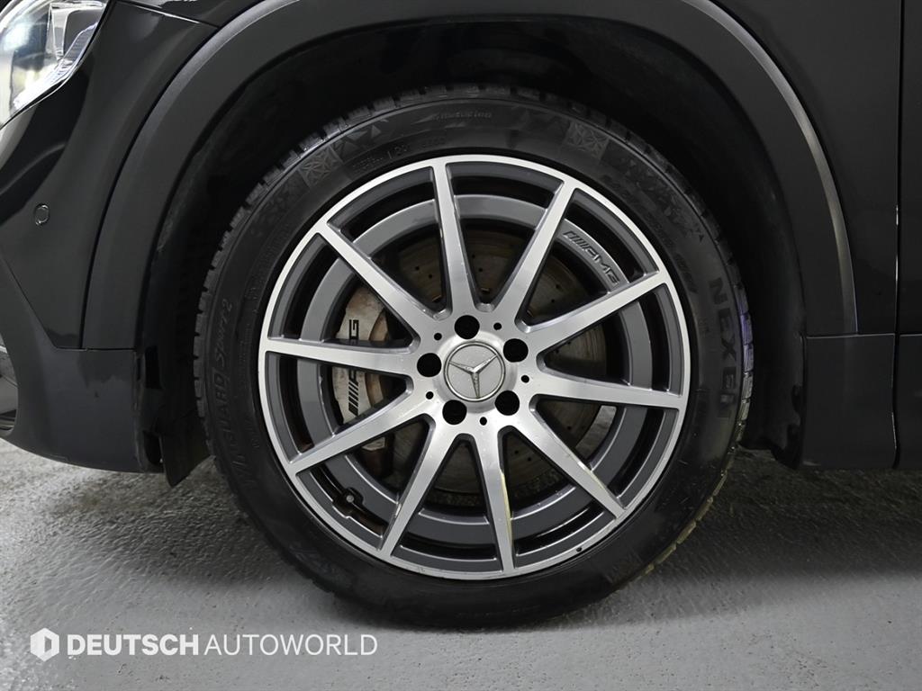 Mercedes Benz GLB Class - Vista 5