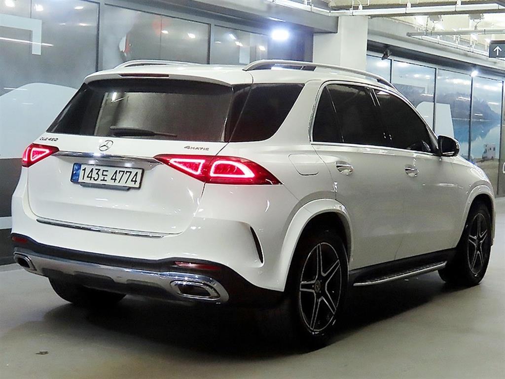 Mercedes Benz GLE Class - Vista 4