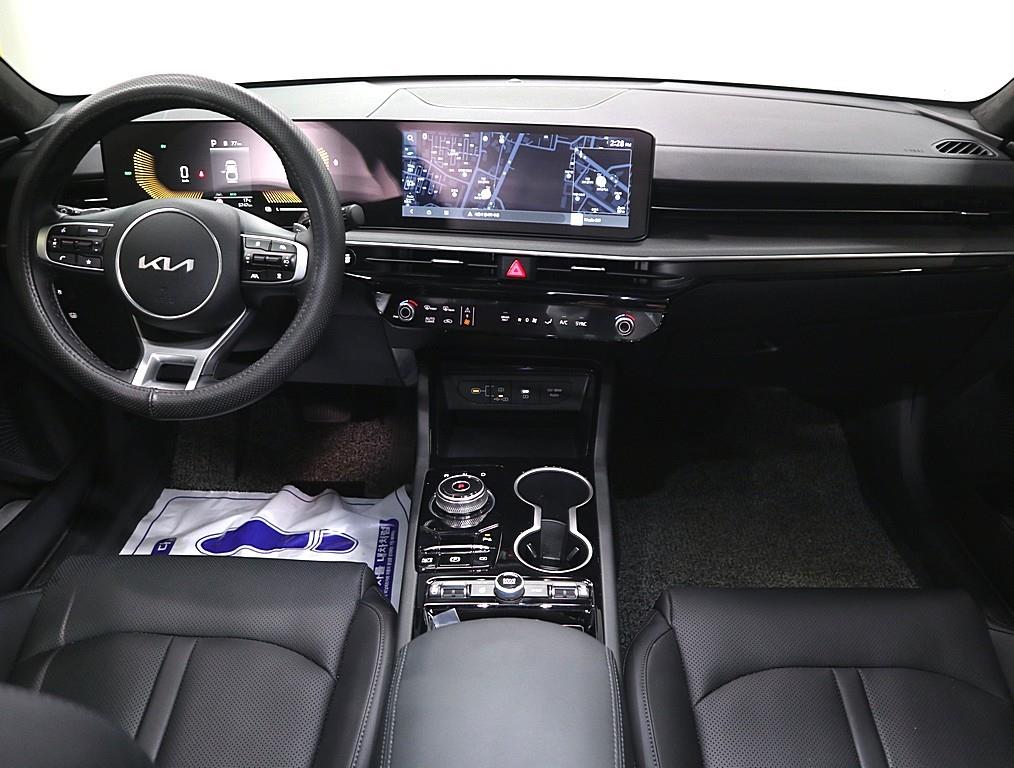 KIA K5 - Vista 5