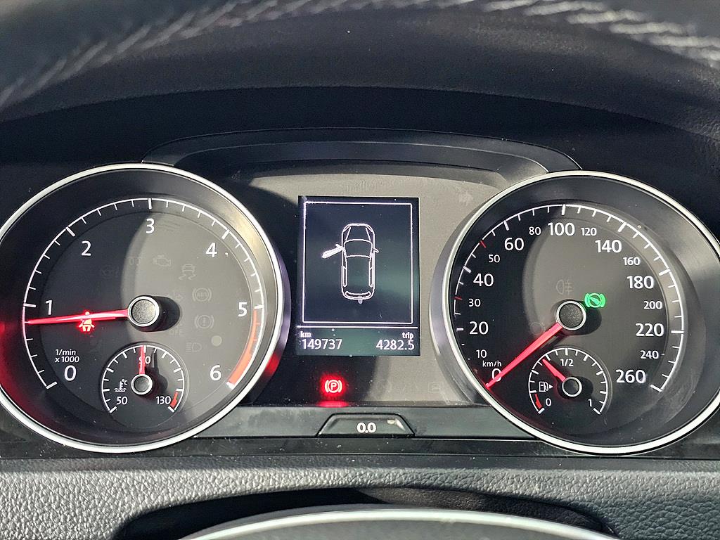 Volkswagen Golf - Vista 8