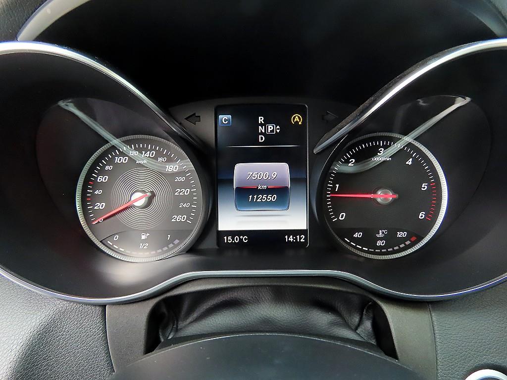 Mercedes Benz C Class - Vista 9