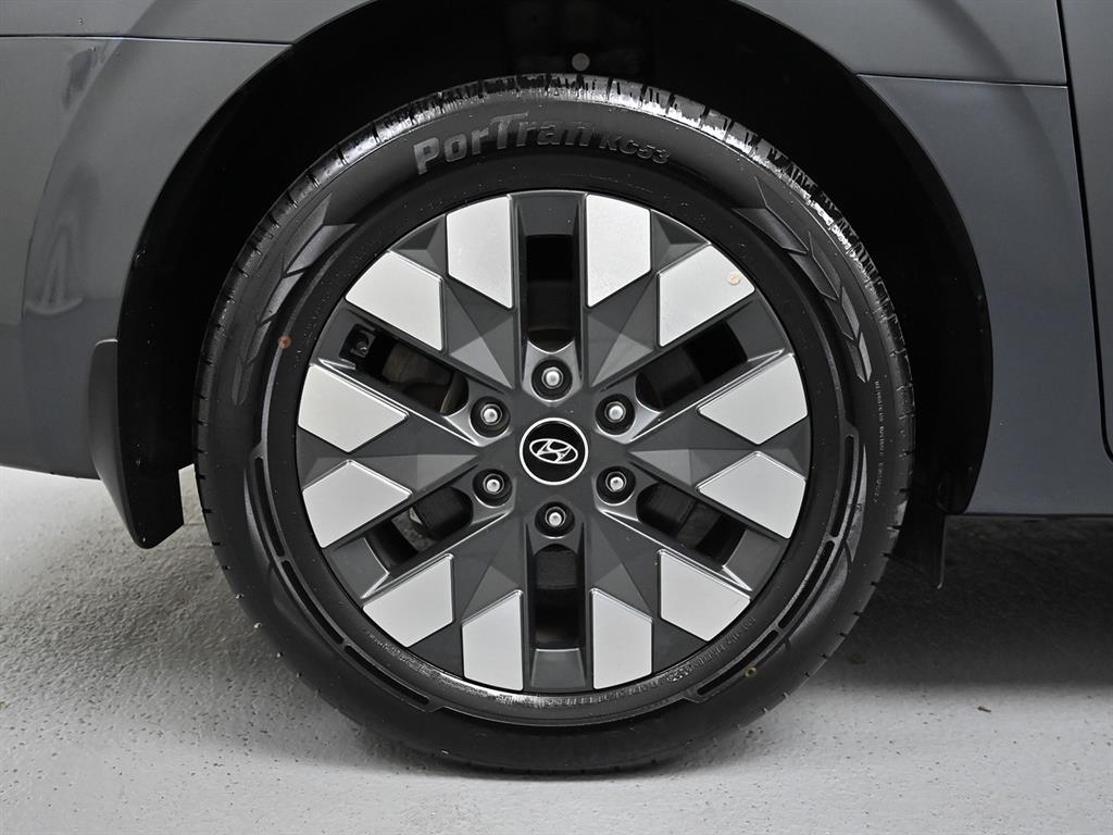 HYUNDAI Staria - Vista 5