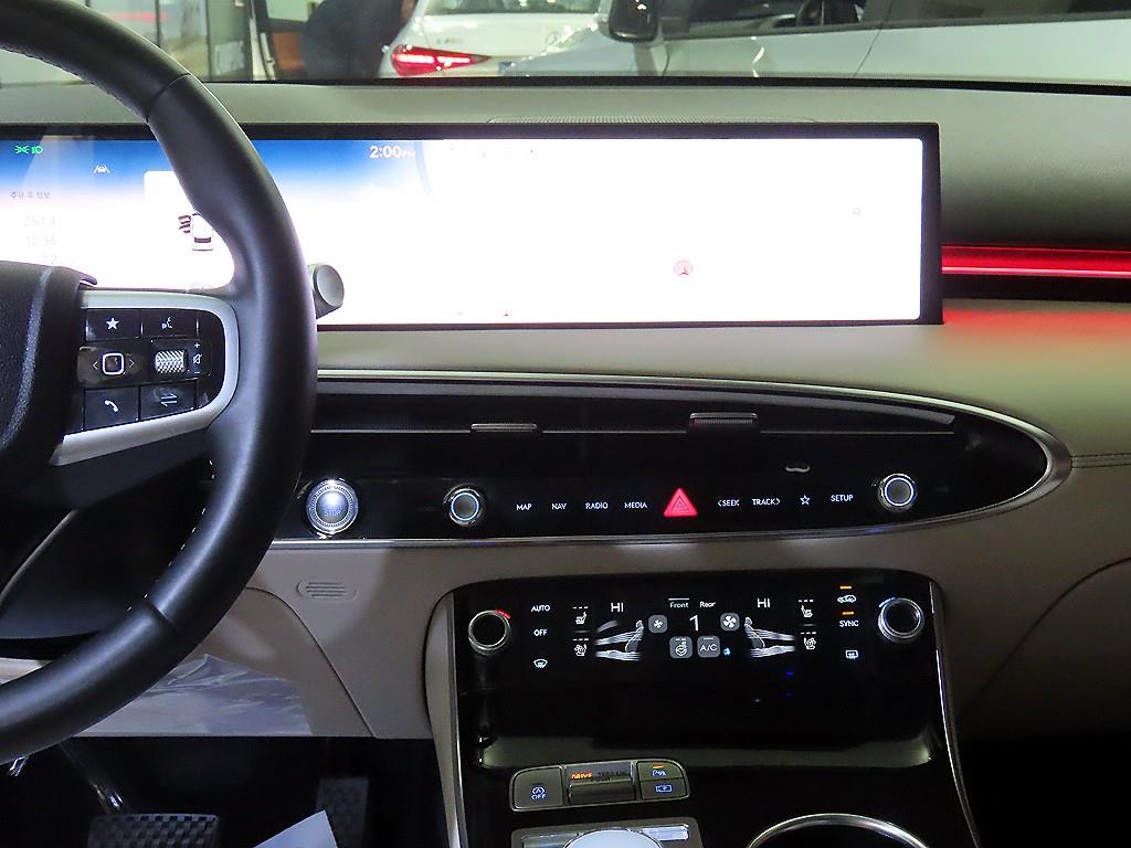 Genesis GV70 - Vista 11