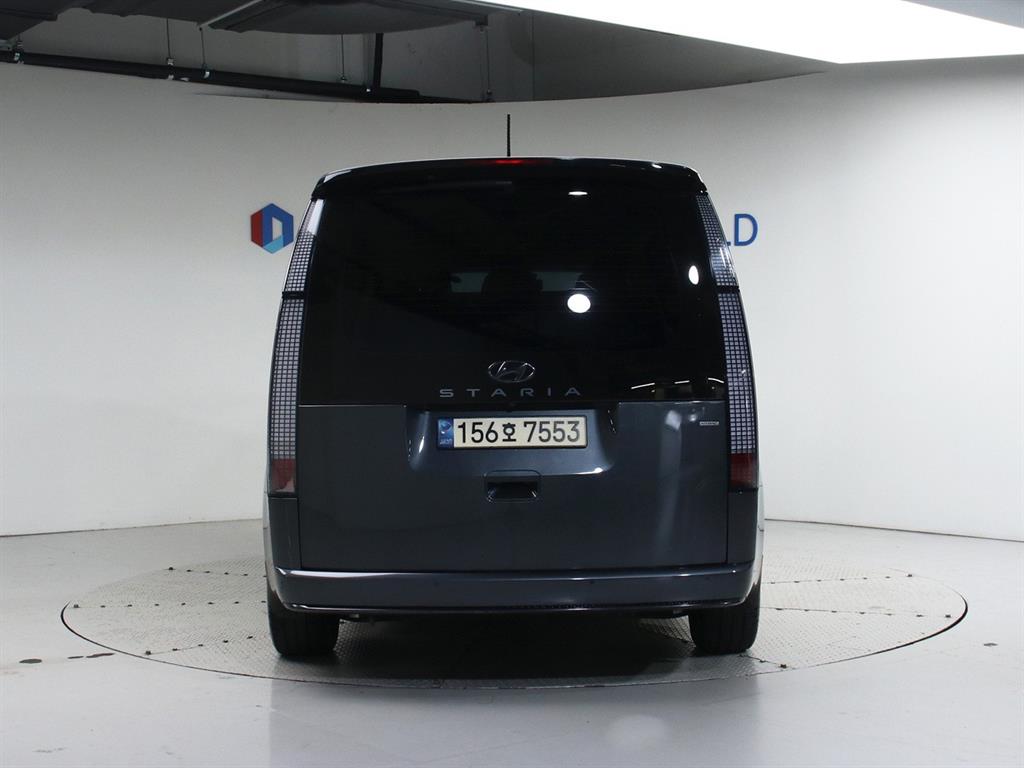 HYUNDAI Staria - Vista 4