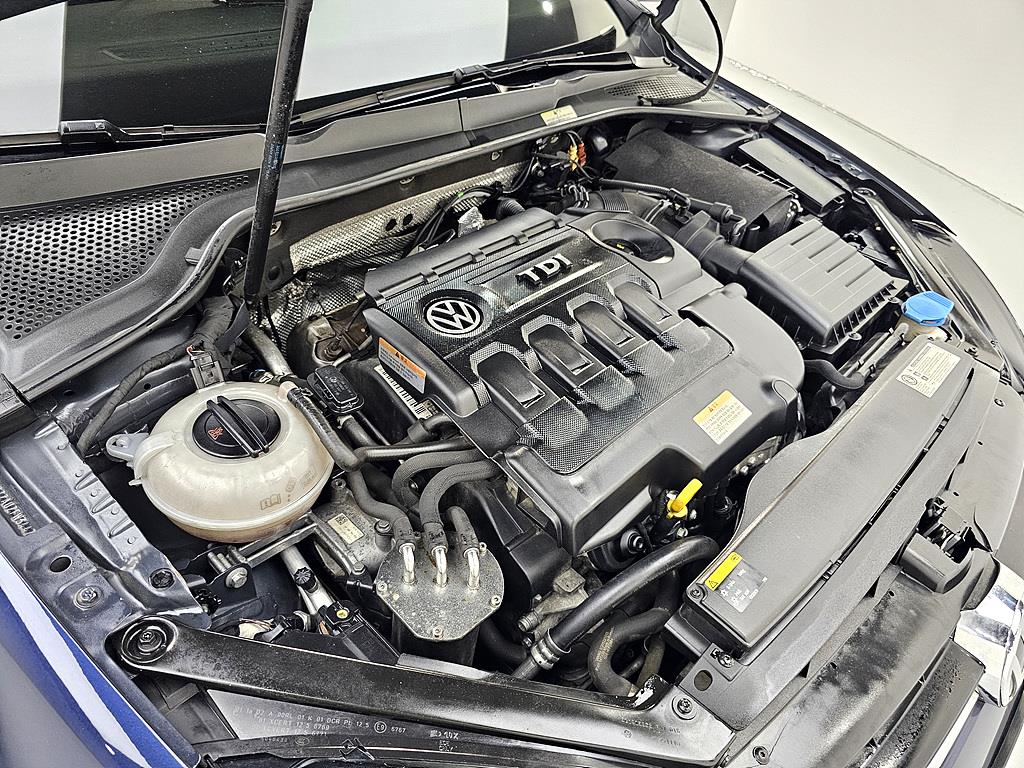 Volkswagen Golf - Vista 6